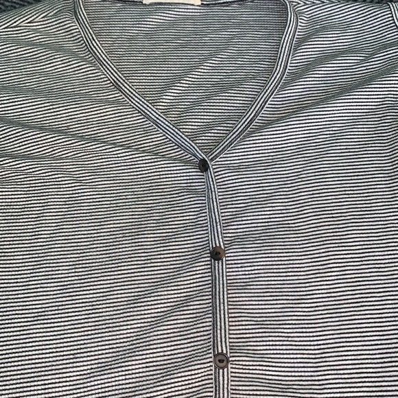 Striped button shirt - Picture 2 of 3